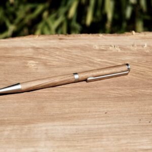 Dreh-Kugelschreiber aus Eichenholz
