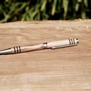 Dreh-Kugelschreiber aus Quittenholz